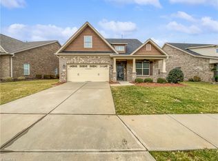 2514 Glenkirk Dr, Burlington, NC 27215