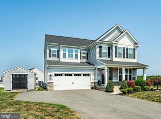 10 Huntsville Dr, Gilbertsville, PA 19525