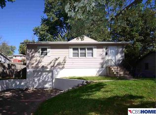 6634 Crown Point Ave, Omaha, NE 68104