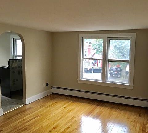 4th image of 24 N 2nd St Unit 2