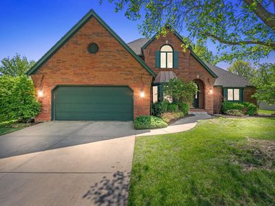 2410 N Lake Ridge Cir, Wichita, KS, 67205