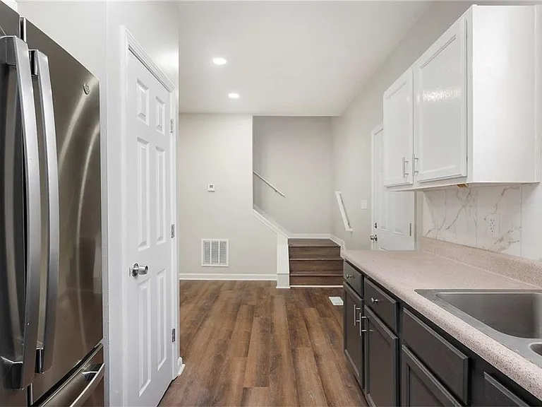1396 Kennesaw Dr NW #B — Photo 6