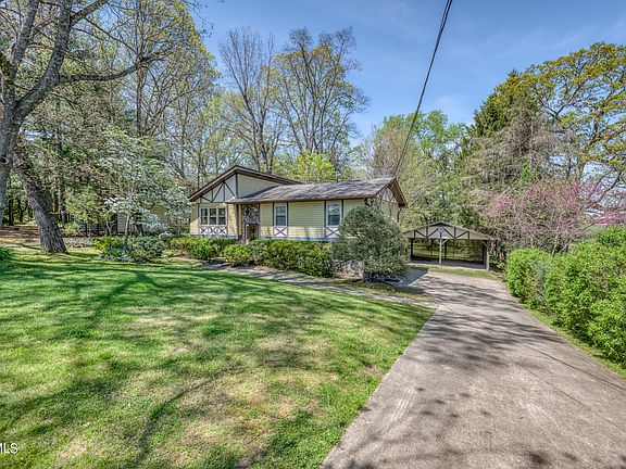 2nd image of 124 Elm Hill Dr