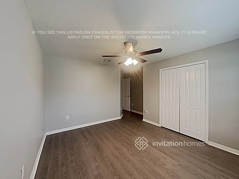 207 English Heritage Pl — Photo 12