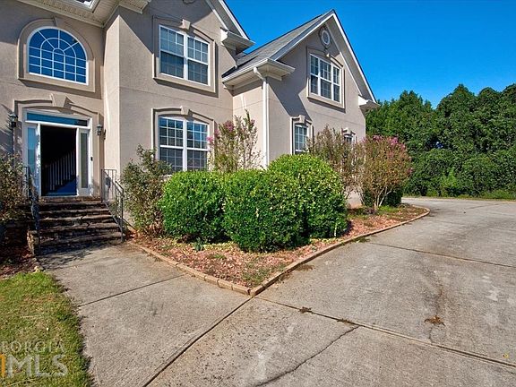 2nd image of 116 Glenmore Ln