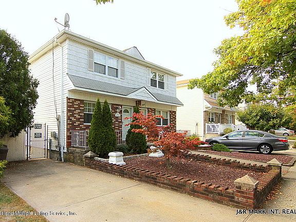 3rd image of 384 Cortelyou Ave