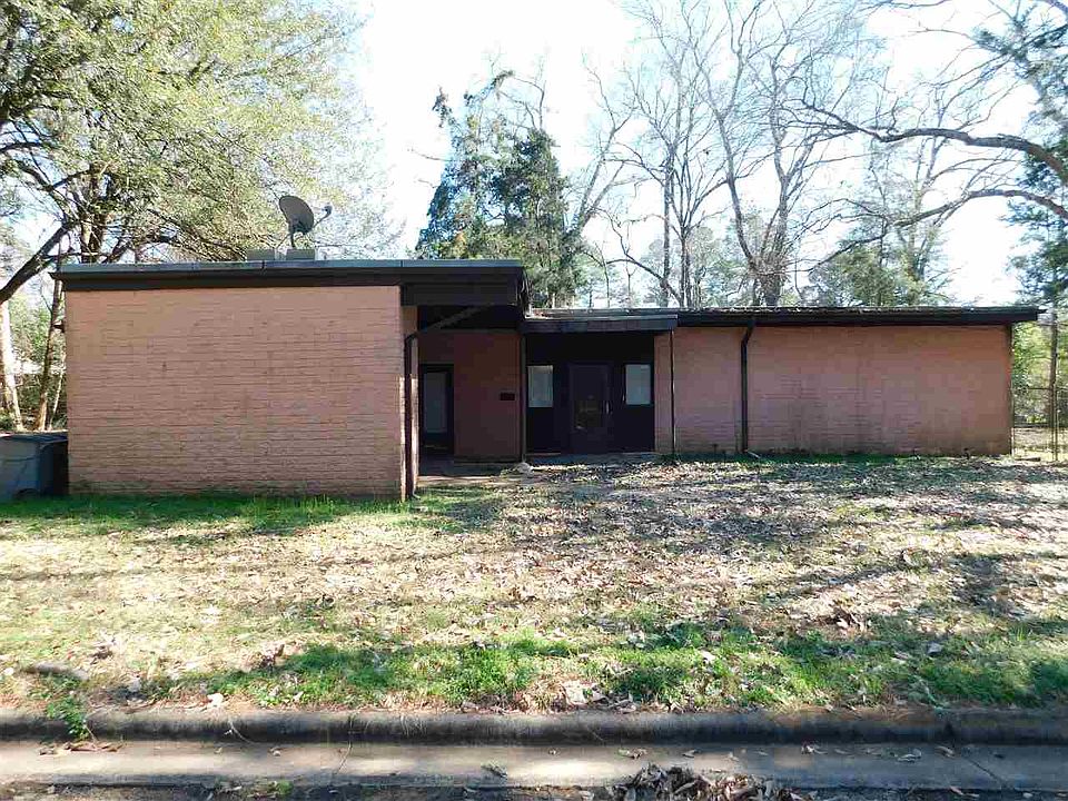 1st image of 211 Park Ln