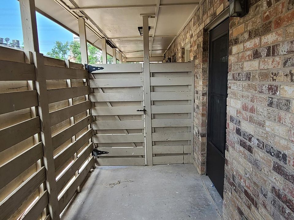 Private patio off of kitchen