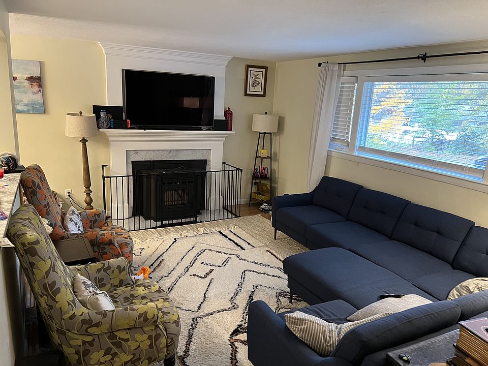 1st image of 27 Burlington Rd