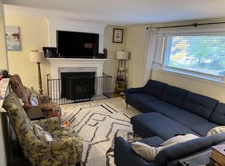 27 Burlington Rd, Bedford, MA 01730