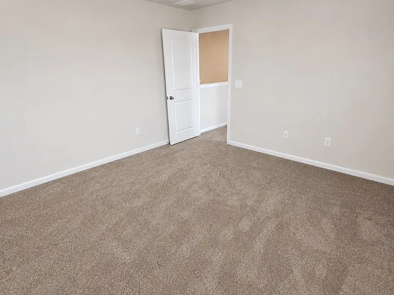 181 Dagger Ct — Photo 36