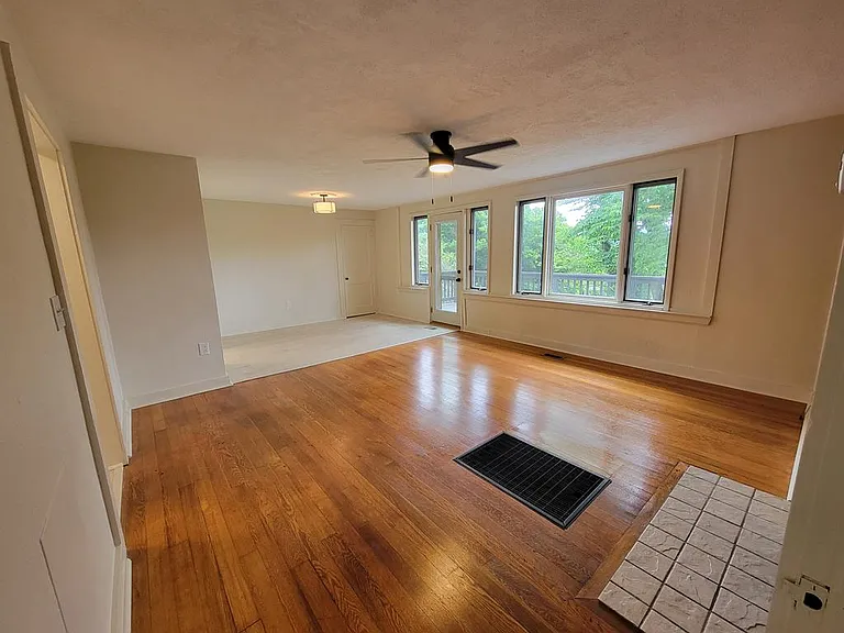 176 Riverside Dr — Photo 5