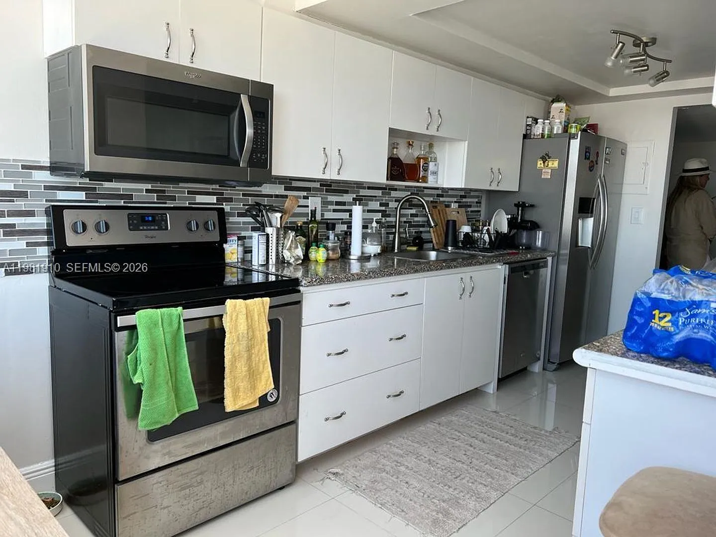 18061 Biscayne Boulevard 1404, Aventura, FL 33160 — Photo 1