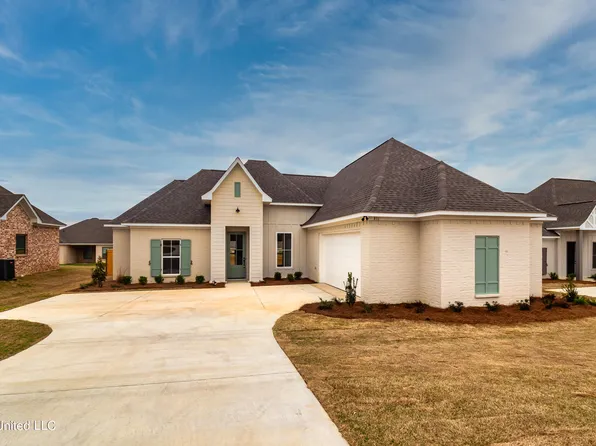 831 Glenwild Cir, Canton, MS 39046