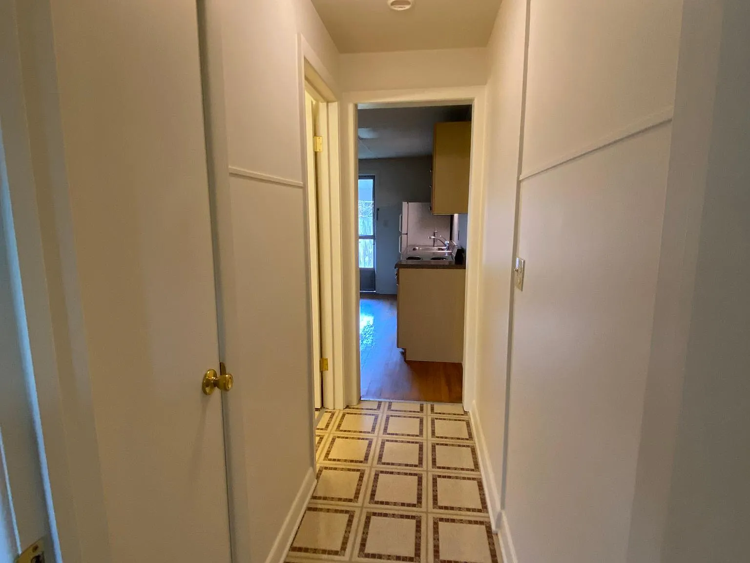 832 Areba Avenue — Photo 2