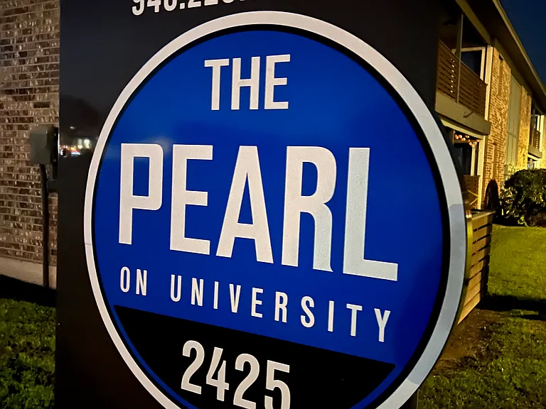 The Pearl on University — Photo 20