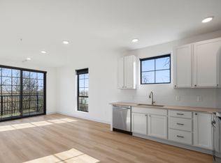 The Windsor - Windsor Heights, Windsor Heights, IA 50324