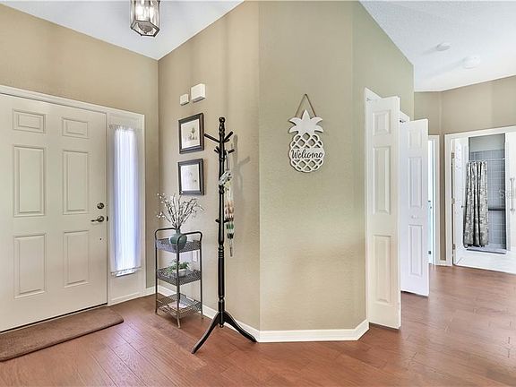 3rd image of 4444 Strathmore Dr
