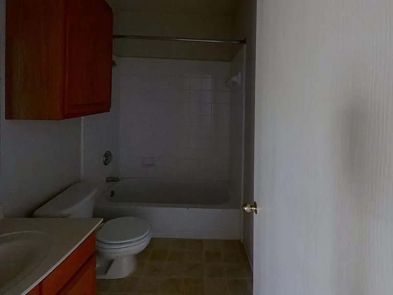 305 Creek — Photo 10