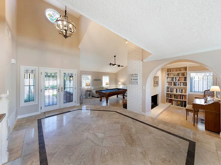 30932 Colonial Pl — Photo 4