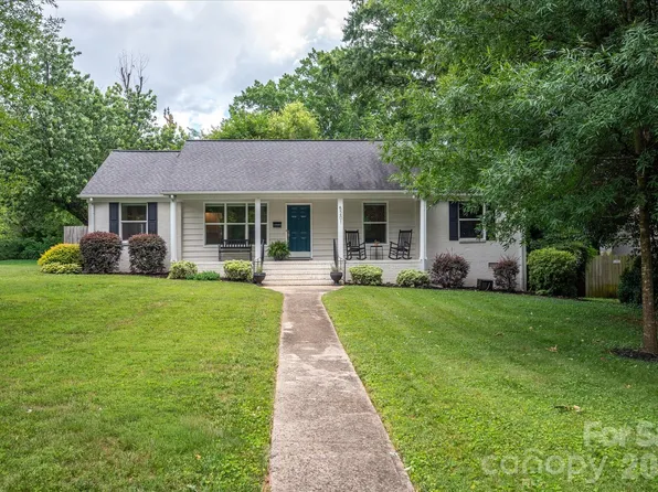 5201 Glenham Dr, Charlotte, NC 28210