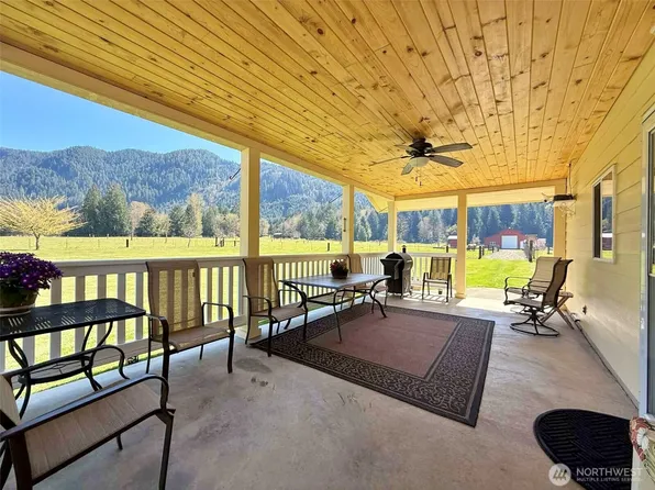 240 Dodge, Morton, WA 98356