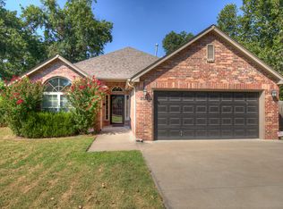 2121 E 59th St S, Tulsa, OK 74105