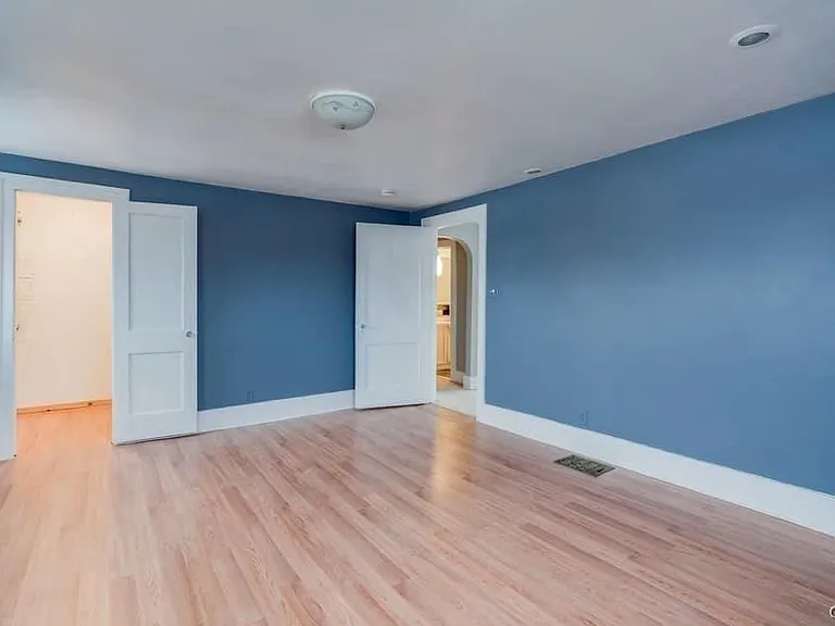 637 Coffeen St — Photo 20