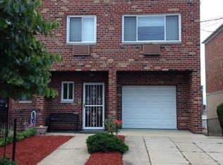 948 Clarence Ave, Bronx, NY 10465