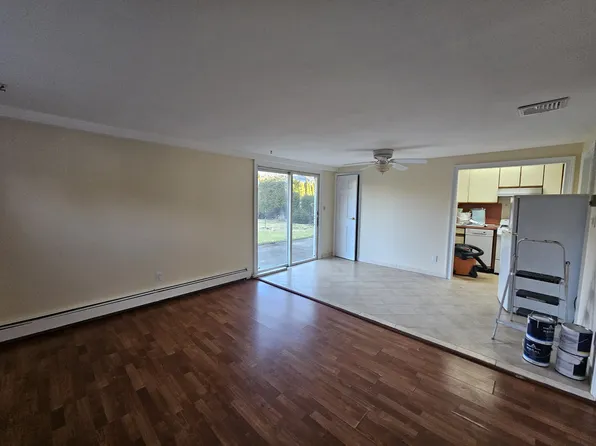 (undisclosed Address), Plainview, NY 11803