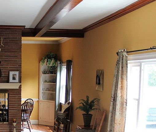 3rd image of 145 Forest Ln