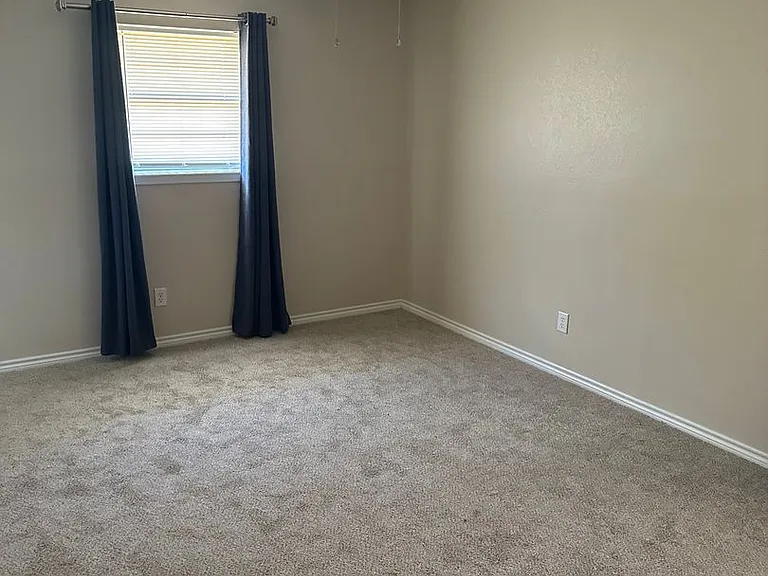 5256 Benbrook St — Photo 12