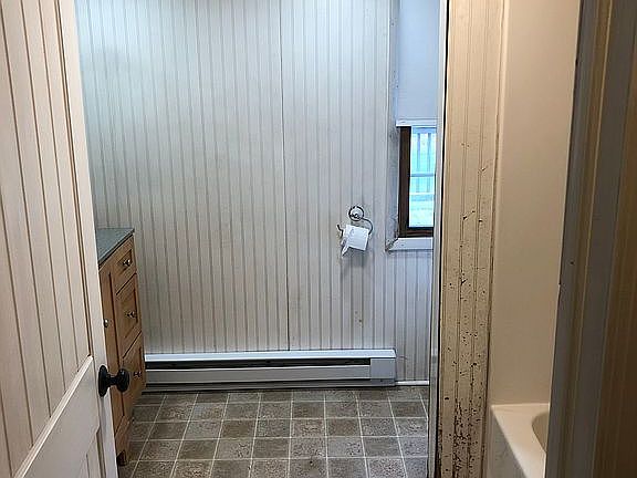 4th image of 3848 Carlisle Rd