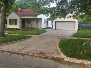 908 S 5th Ave, Marshalltown, IA 50158