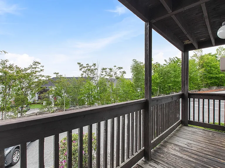 11 Gibbs St #I — Photo 12
