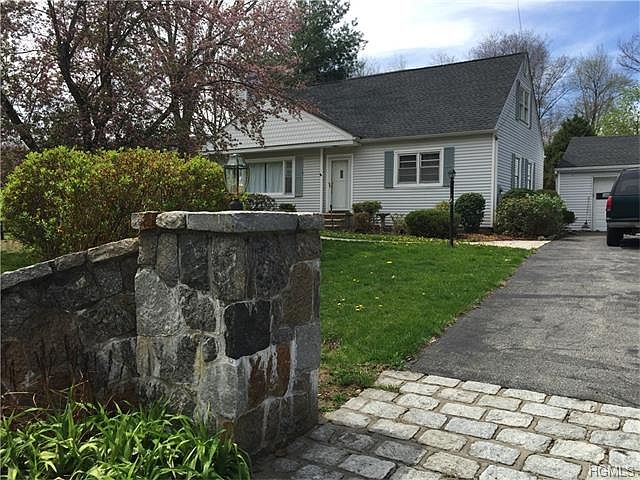 1st image of 1 Knollwood Dr