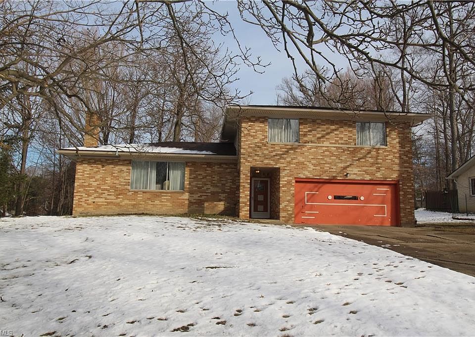 1st image of 7528 Julia Dr