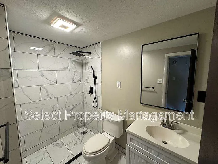 1210 Asbury Dr — Photo 8