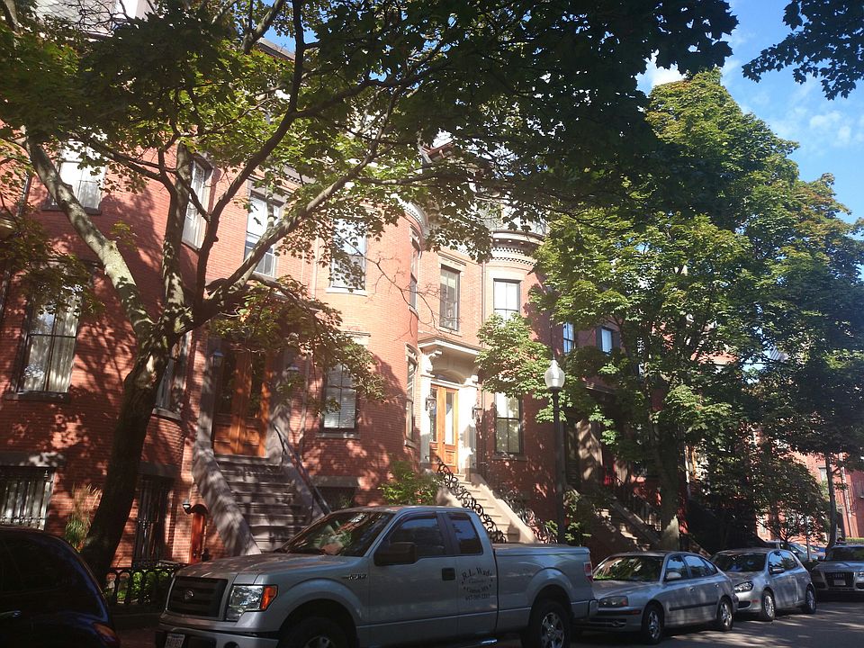 2nd image of 172 W Canton St