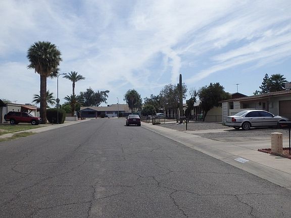 5th image of 6827 W Windsor Blvd