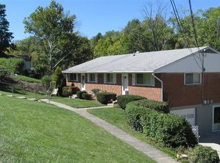 14 Viewpoint Dr, Alexandria, KY 41001