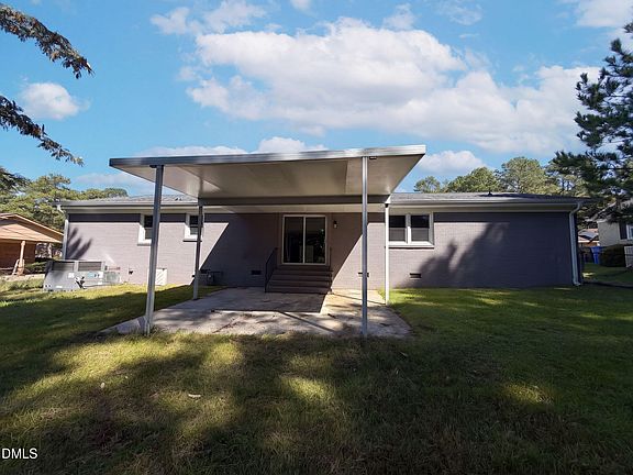 5th image of 3111 Braddock Dr