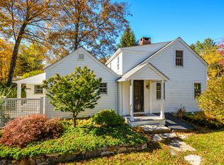 1 Hi Barlow Rd, Newtown, CT 06470