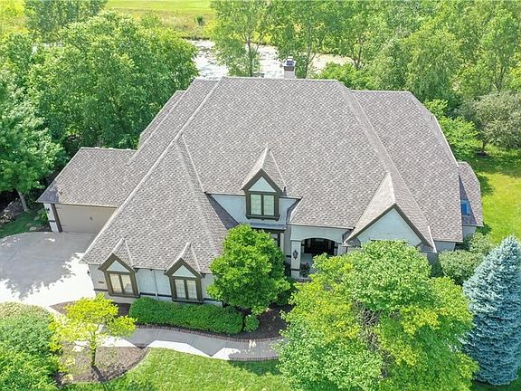 5th image of 13808 Outlook St