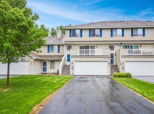 4786 Grenwich Rd N, Oakdale, MN 55128