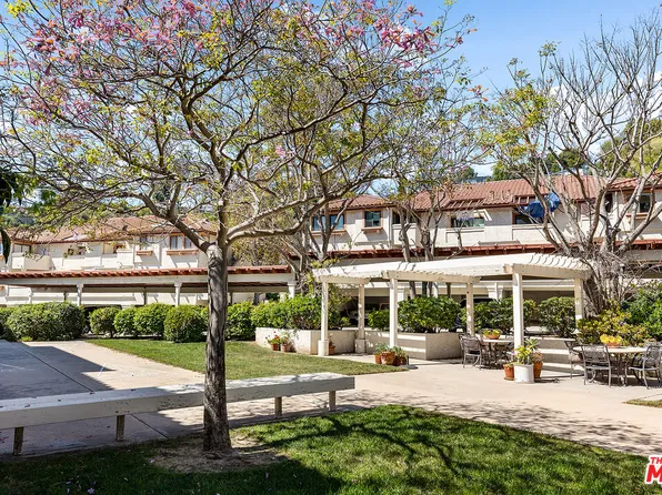 501 Palisades Dr APT 106, Pacific Palisades, CA 90272