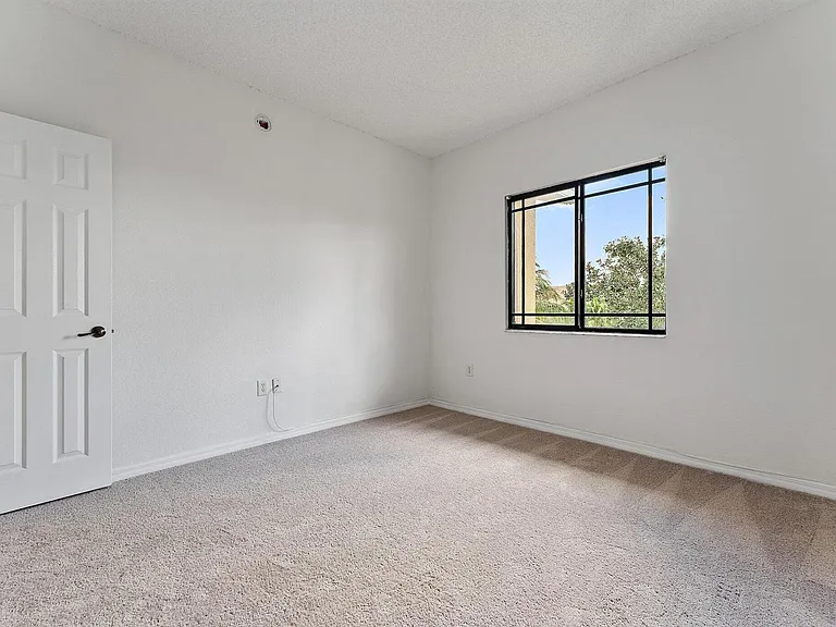 2727 Anzio Ct #301 — Photo 15
