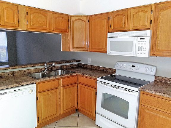 Lots of cabinet space