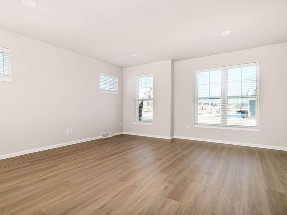 5th image of 6401 Prairie Wood Dr