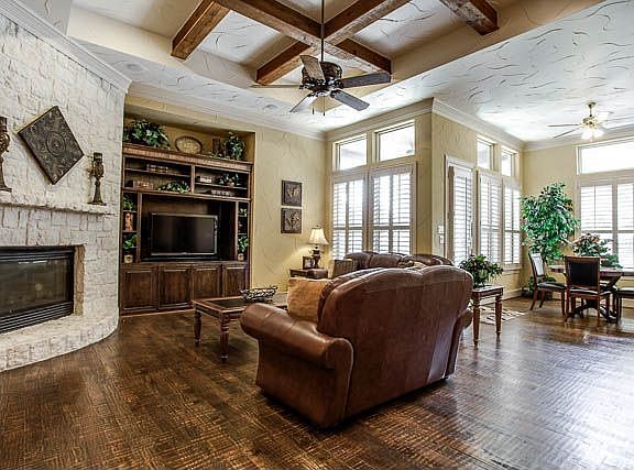 5th image of 2614 Dame Brisen Dr